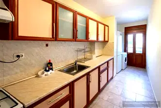 Тристаен апартамент в Кършияка, Пловдив с луксозни удобства