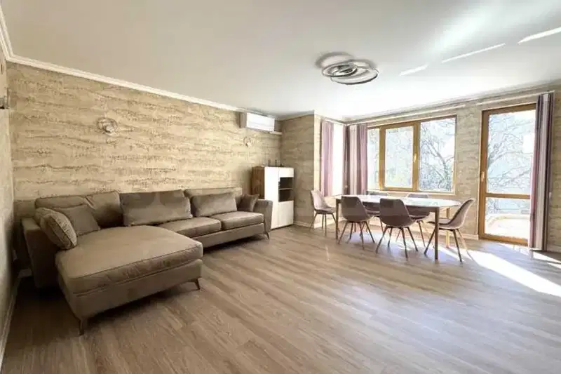 4-bedroom apartment in Plovdiv, Kyrshiyaka
