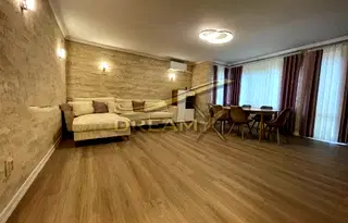 Четиристаен апартамент с гараж в Кършияка, Пловдив