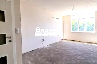 Двустаен апартамент в Кючук Париж, Пловдив с тераса
