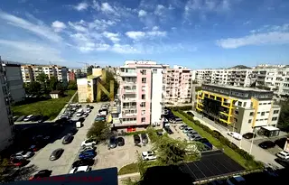 Двустаен апартамент с 3 отделни помещения в Кючук Париж, Пловдив