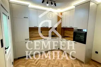 2-стаен апартамент с тераса в Кючук Париж, Пловдив