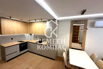 Двустаен апартамент с южен хол в Кючук Париж, Пловдив