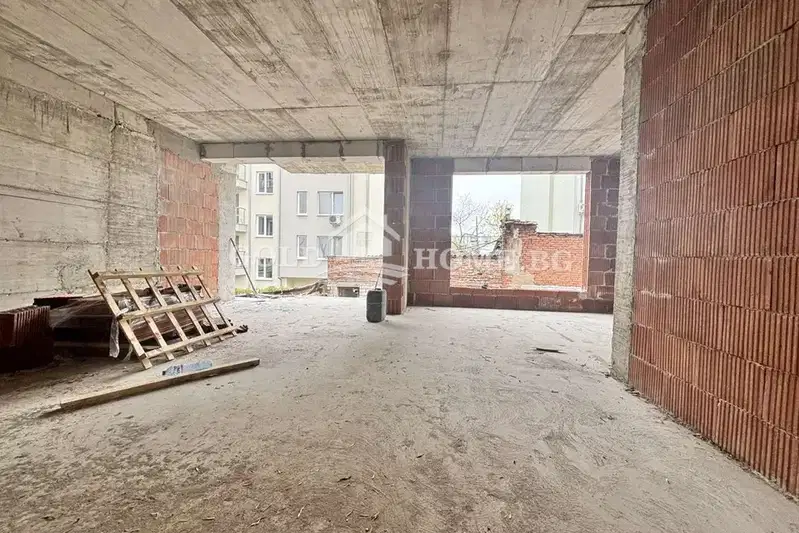 Three-room apartment in Kyuchuk Parizh with two terraces