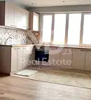 Тристаен апартамент в Кючук Париж с тераса в Пловдив