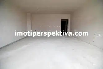 Тристаен апартамент с тераса в Кючук Париж, Пловдив
