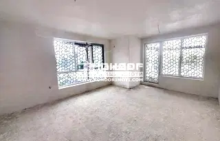 Тристаен апартамент с тераса в Кючук Париж, Пловдив