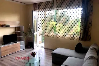 Гарсониера с тераса в Кючук Париж, Пловдив, близо до автогара Родопи