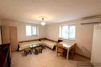 Едностаен апартамент в Кючук Париж, Пловдив, на партерен етаж