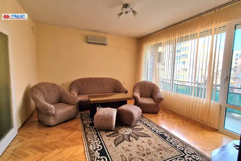 Двустаен апартамент с две тераси в Кючук Париж, Пловдив