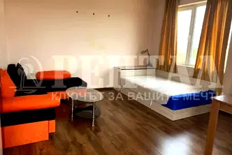 Едностаен апартамент с тераса в Кючук Париж, Пловдив