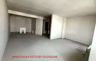 Просторен 3-стаен апартамент в Мараша с три тераси