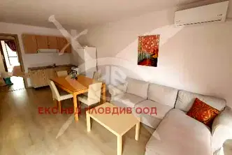 Тристаен апартамент с две тераси в Мараша, Пловдив