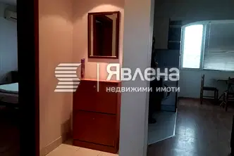 Двустаен апартамент в Младежки Хълм, Пловдив с тераса