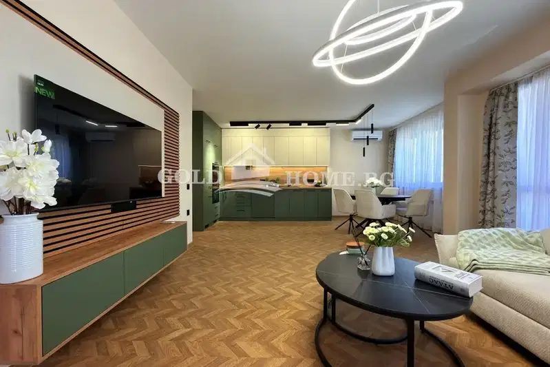 3-bedroom apartment in Plovdiv, Mladejki Hylm