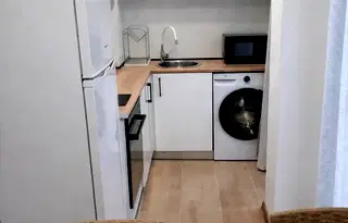 Двустаен апартамент на Младежки Хълм в Пловдив с асансьор