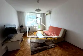 Двустаен апартамент с паркинг в Младежки Хълм, Пловдив