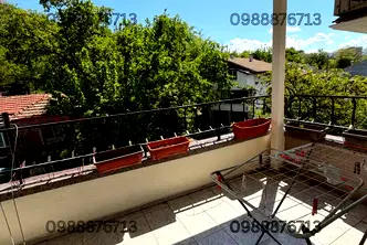 Тристаен апартамент с две тераси в Младежки Хълм, Пловдив