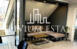 Тристаен апартамент на 5-ти етаж в Младежки хълм, Пловдив