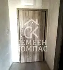 Двустаен апартамент с двор в Остромила, Пловдив
