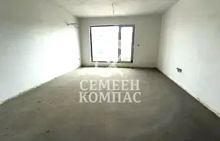 Тристаен апартамент с две тераси в Остромила, Пловдив