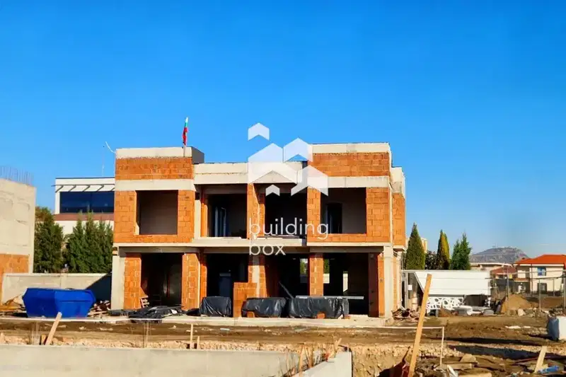 4-bedroom apartment in Plovdiv, Ostromila