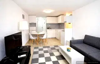 Тристаен апартамент с 85 кв.м в Остромила, Пловдив