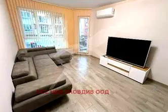 Тристаен апартамент в Остромила, Пловдив с функционално разпределение