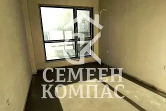 Тристаен апартамент с модерна визия в Парк Отдих и култура, Пловдив