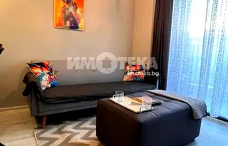 Двустаен апартамент в Пловдив, Младежки Хълм