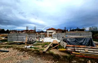 Тристаен апартамент с тераса в кв. Прослав, Пловдив