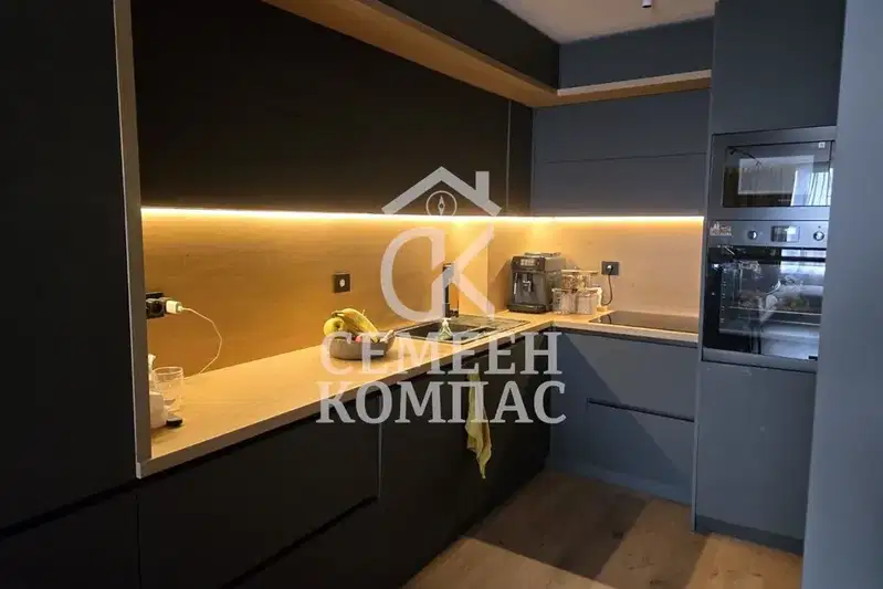 3-bedroom apartment in Plovdiv, Sydiiski