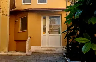 Самостоятелна 3-стайна къща с двор в Съдийски, Пловдив