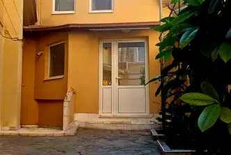 Самостоятелна 3-стайна къща с двор в Съдийски, Пловдив