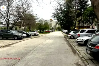 2-стаен апартамент с тераса в Тракия, Пловдив