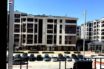Двустаен апартамент в Тракия с тераса и асансьор