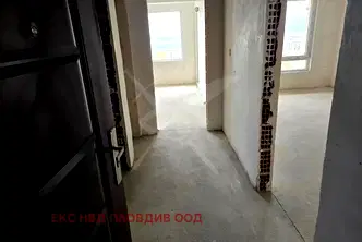 Двустаен апартамент в Тракия, Пловдив с тераса