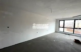 Тристаен апартамент в Тракия, Пловдив с две тераси