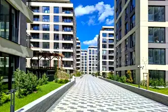 Тристаен апартамент с тераса в Тракия, Пловдив
