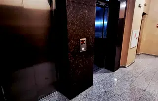 Тристаен апартамент в Тракия, Пловдив с две тераси