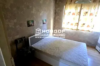 Тристаен апартамент в Тракия, Пловдив с тераса