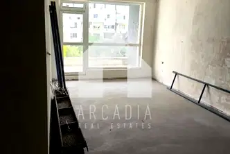 Тристаен апартамент с тераса в Тракия, Пловдив