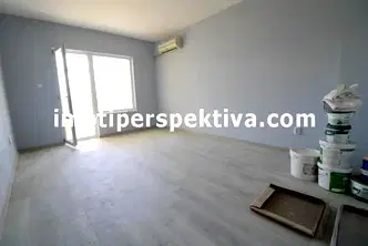 Тристаен апартамент в Тракия, Пловдив с южно изложение