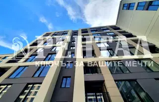 Тристаен апартамент с веранда в Тракия, Пловдив