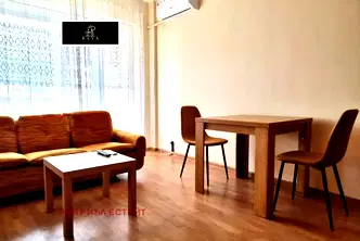 Двустаен апартамент с тераса в Тракия, Пловдив