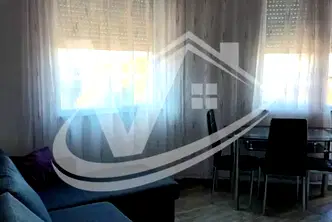 2-стаен апартамент в кв. Въстанически с асансьор и охрана