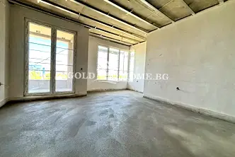 Двустаен апартамент 61 кв.м в Южен, Пловдив с тераса