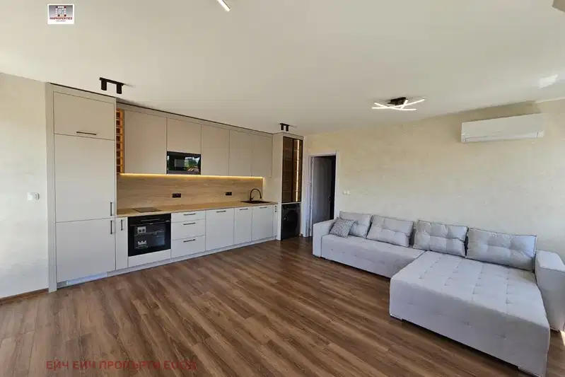 2-bedroom apartment in Plovdiv, Yujen