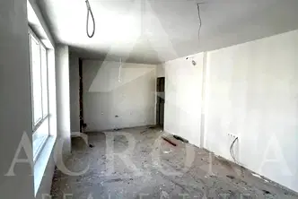 Тристаен апартамент в кв. Южен, Пловдив с балкон