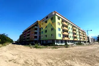 Тристаен апартамент в Пловдив, Южен